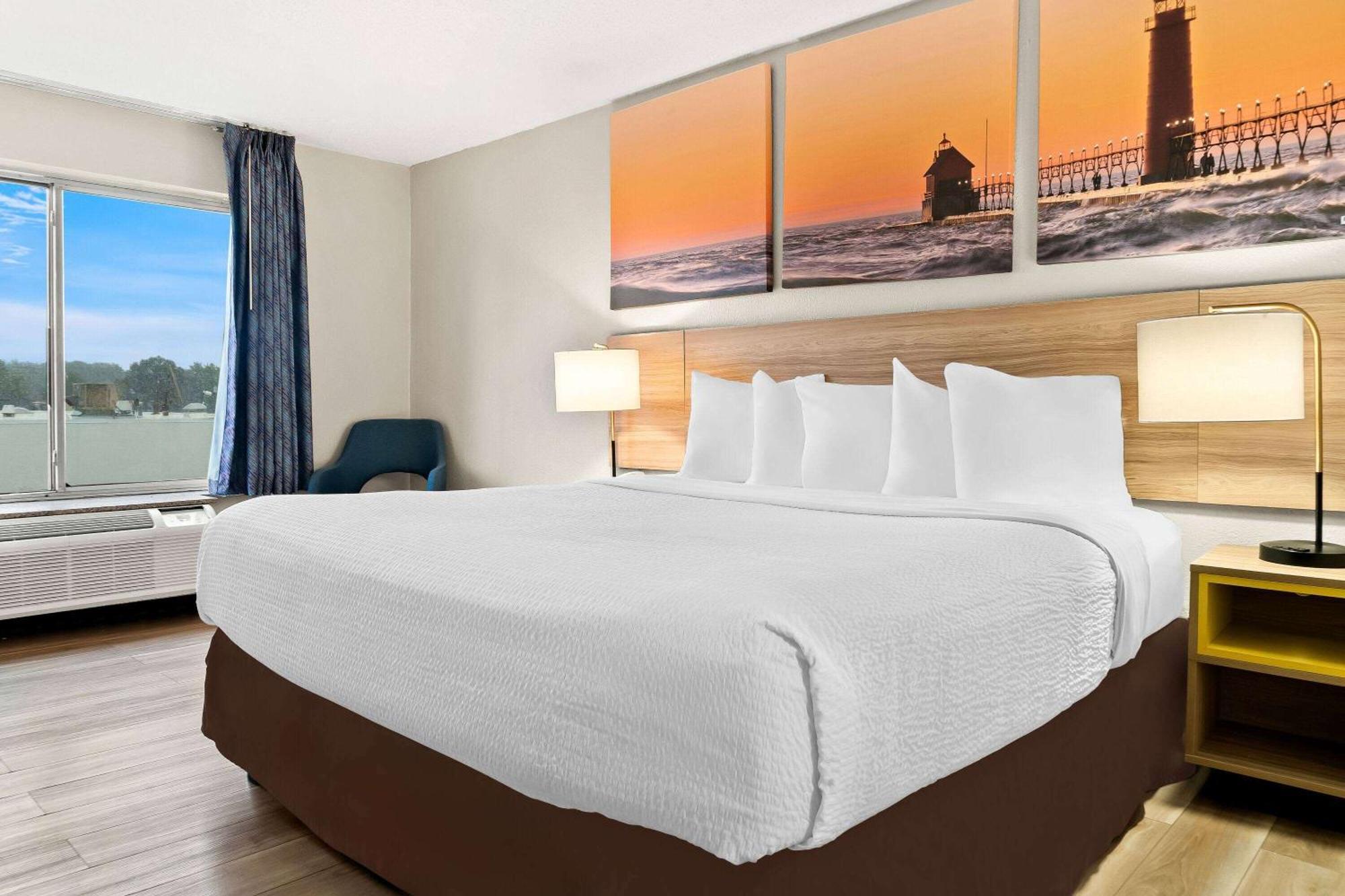 Days Inn & Suites By Wyndham Warren Kültér fotó